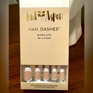 RED ASPEN Nevayas french tip Nail Dashes 24 Pop On Medium Coffin